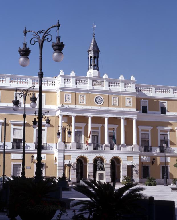 Aparthotel Mm Бадахос Экстерьер фото